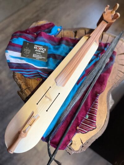 A Black Sea kemence fiddle