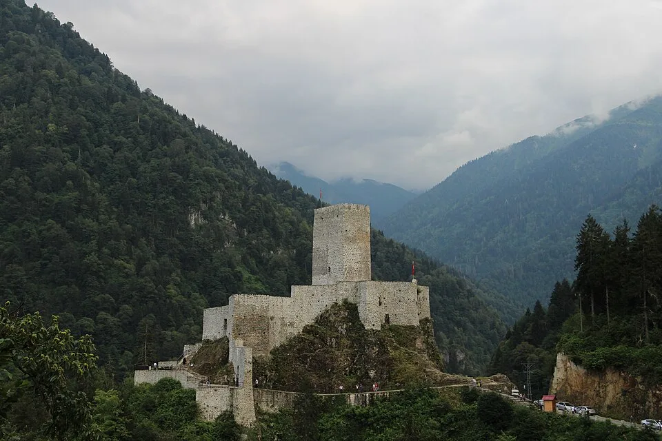 Zilkale Castle in Camlihemsin, Rize, Lazistan